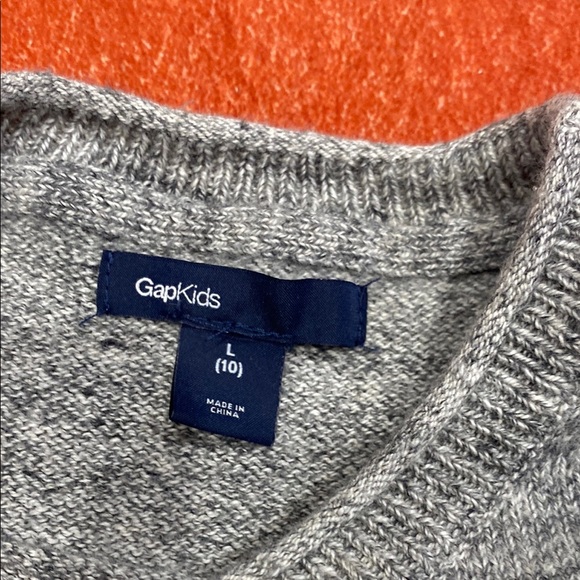 Gap Kids Gray Sweater with Cat Face Design - Picture 2 of 3